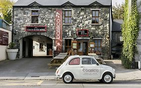 The Coach House Hotel
